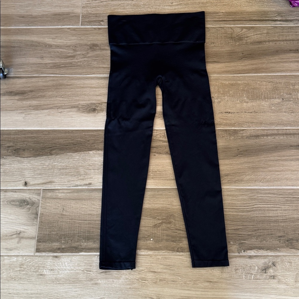 BLANQI L black leggings